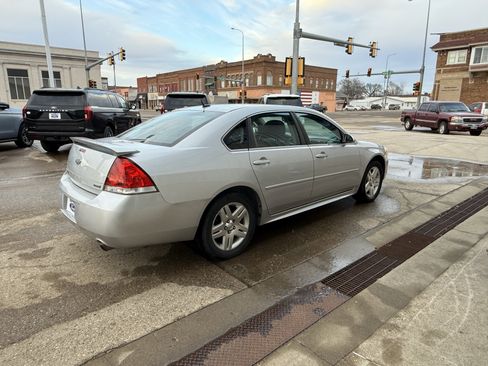 Used 2013 Chevrolet Impala LT w/ LT Sunroof Package image 7