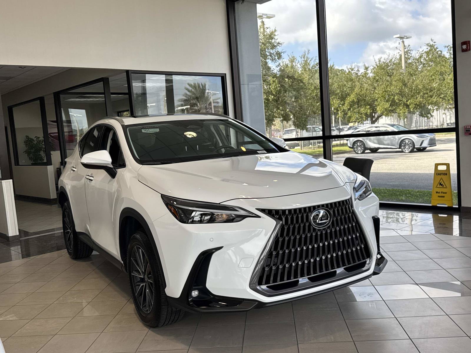 Used 2026 Lexus NX 350h FWD w/ Accessory Package (2T) image 9