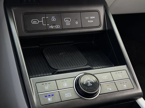 Used 2024 Hyundai Kona Limited AWD/4WD image 21