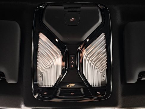 Certified 2025 BMW 330i xDrive Sedan image 38