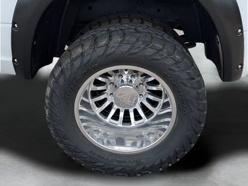 Used 2024 RAM 3500 Big Horn AWD/4WD image 5