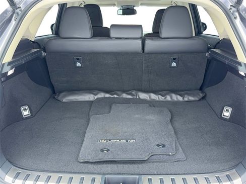 Used 2018 Lexus NX 300 FWD image 12