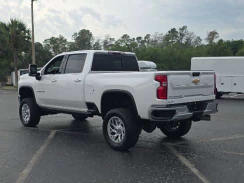 Used 2023 Chevrolet Silverado 2500 LTZ AWD/4WD image 11