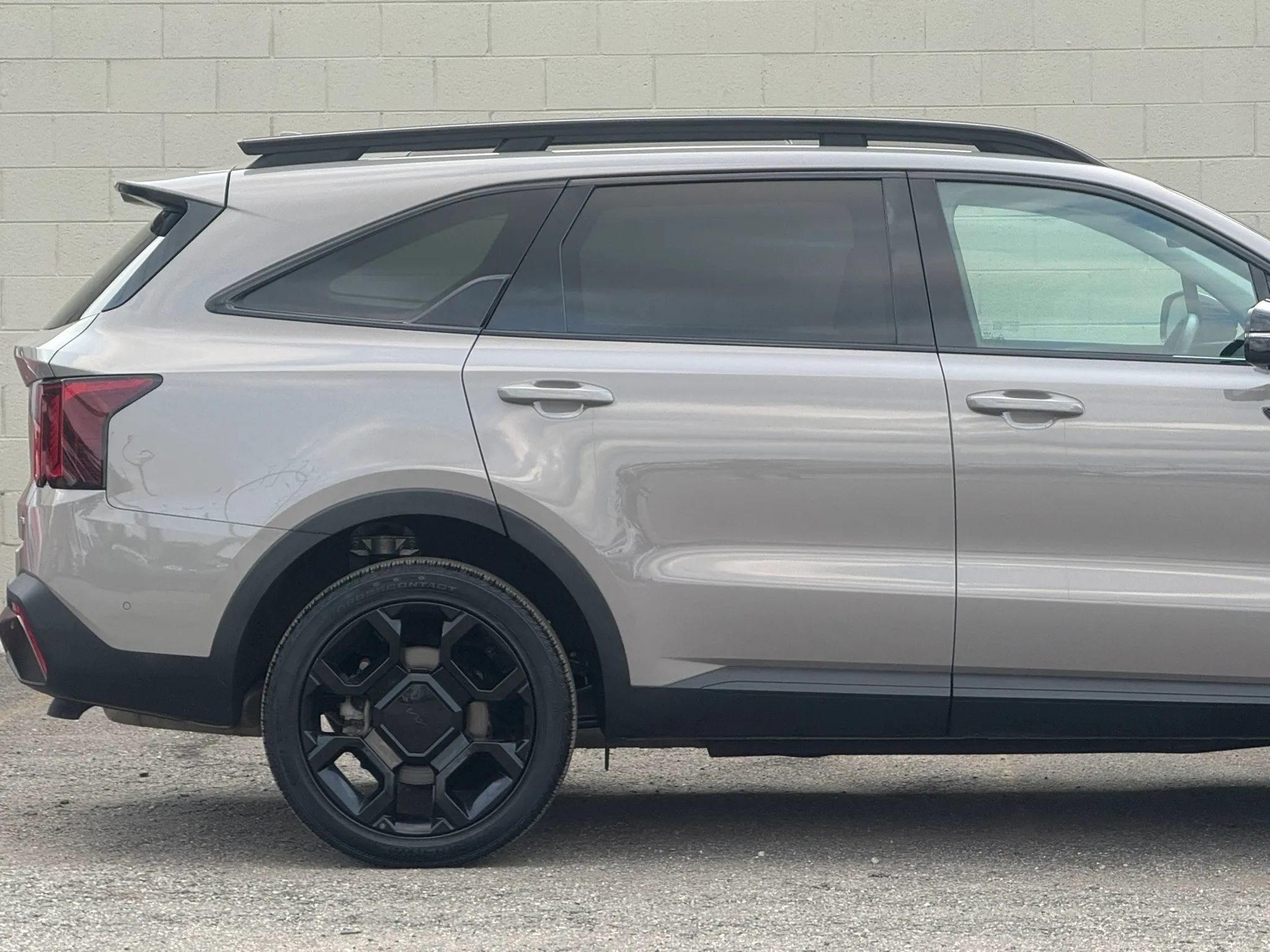 Used 2025 Kia Sorento SX AWD/4WD image 13