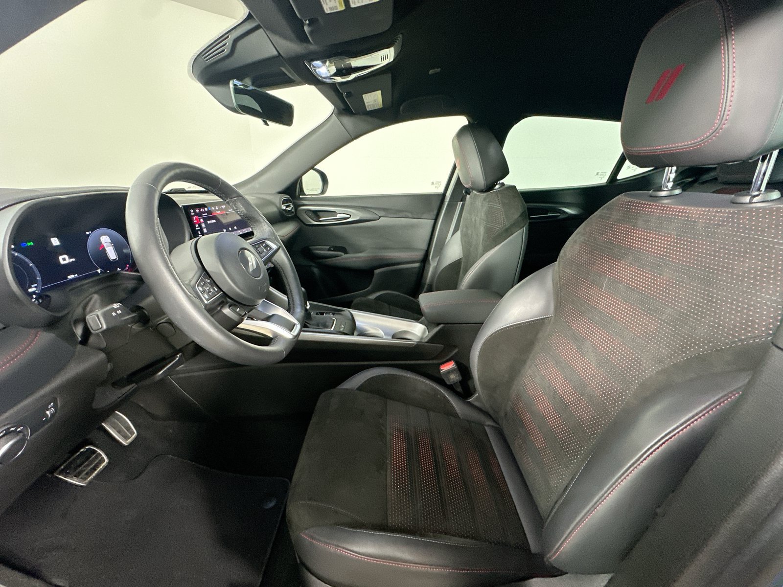 Used 2024 Dodge Hornet GT w/ Track Pack AWD/4WD image 31