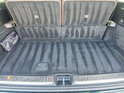 Used 2023 Mercedes-Benz GLS 450 4MATIC w/ AMG Line Exterior image 39