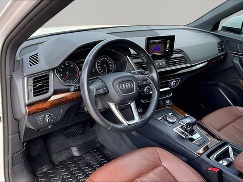 Used 2018 Audi Q5 2.0T Premium w/ Convenience Package AWD/4WD image 13