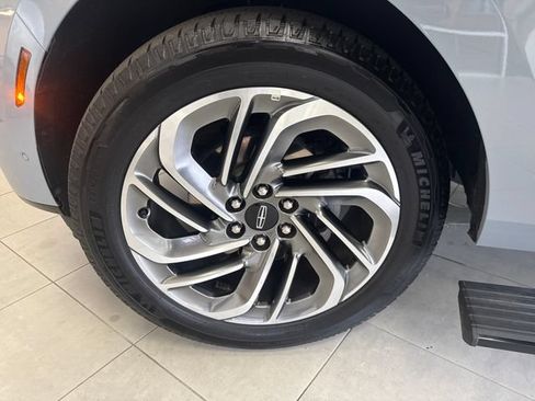 Used 2025 Lincoln Navigator Reserve AWD/4WD image 28