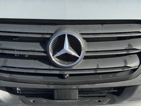 New 2025 Mercedes-Benz Sprinter 2500 image 23