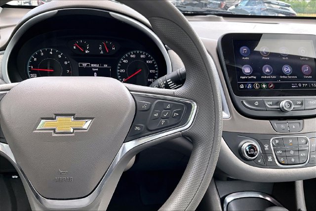Used 2024 Chevrolet Malibu LT FWD image 12