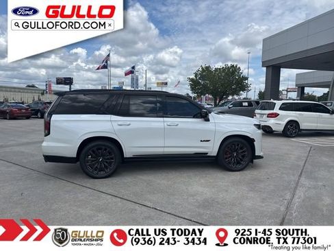 Used 2024 Cadillac Escalade V w/ LPO, ONYX Package AWD/4WD image 5