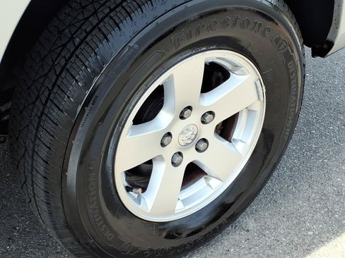 Used 2011 RAM 1500 Classic SLT RWD image 9