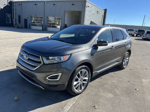 Used 2017 Ford Edge Titanium w/ Equipment Group 302A AWD/4WD image 4