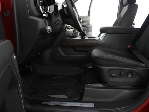 New 2026 GMC Sierra 1500 SLT image 18