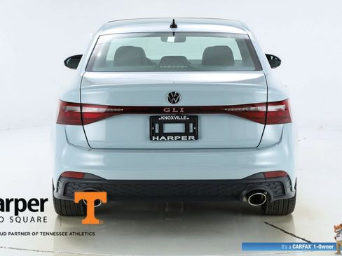 Used 2025 Volkswagen Jetta GLI Autobahn image 8