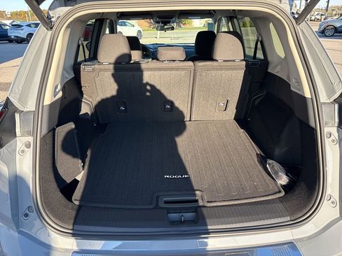 New 2026 Nissan Rogue SV w/ Cold Weather Package AWD/4WD image 14