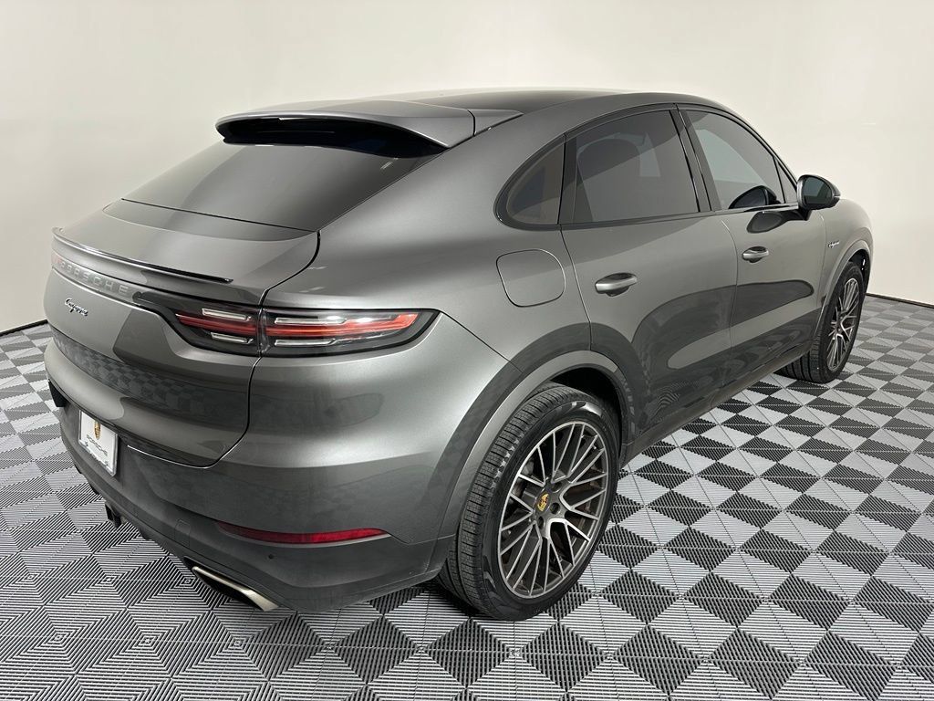 Certified 2023 Porsche Cayenne Coupe AWD/4WD image 10