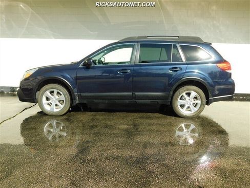 Used 2013 Subaru Outback 2.5i Limited image 18