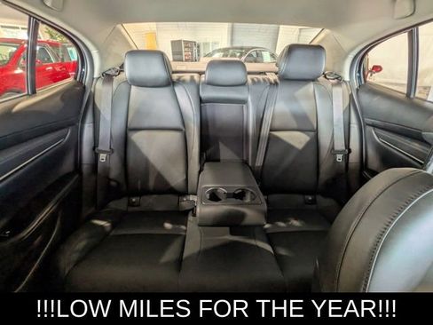 Used 2025 MAZDA MAZDA3 s FWD image 18