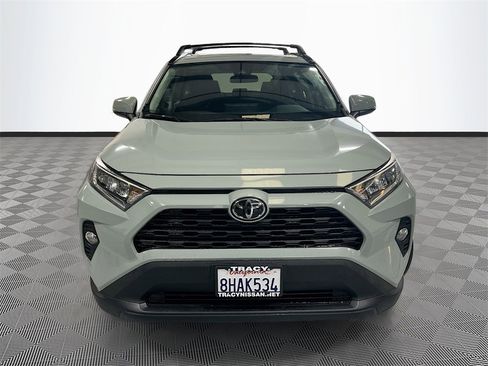 Used 2019 Toyota RAV4 XLE image 2