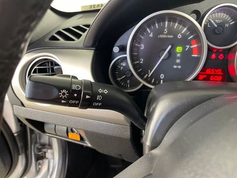 Used 2010 MAZDA MX-5 Miata Touring RWD image 12