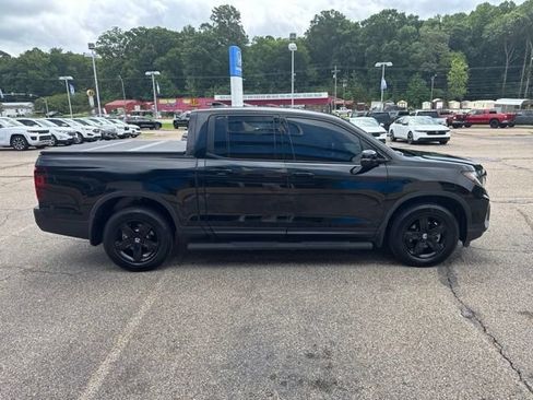 Used 2021 Honda Ridgeline Black Edition image 4