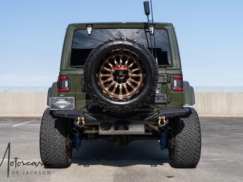 Used 2023 Jeep Wrangler Unlimited Rubicon 392 w/ Xtreme Recon 35" Tire Package image 9