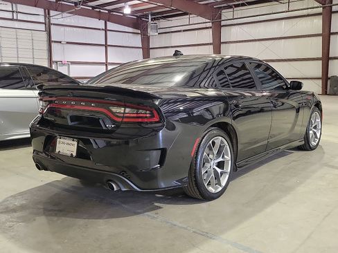 Used 2020 Dodge Charger GT image 3