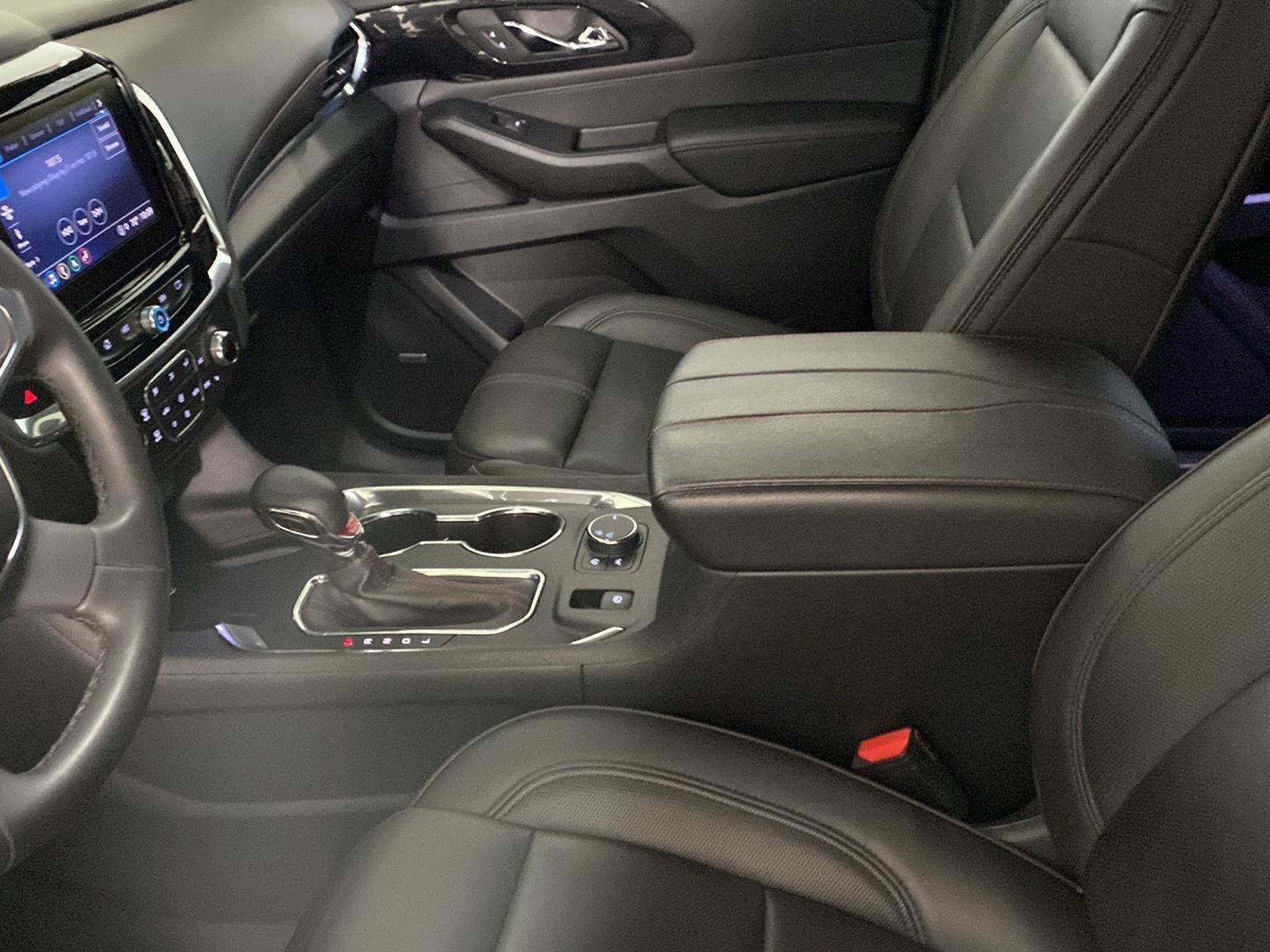 Certified 2023 Chevrolet Traverse RS FWD image 16