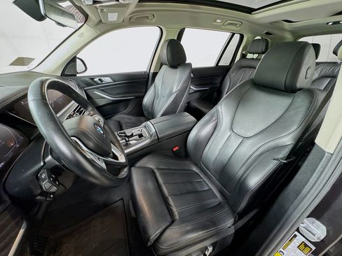 Used 2020 BMW X7 xDrive40i w/ Premium Package image 15
