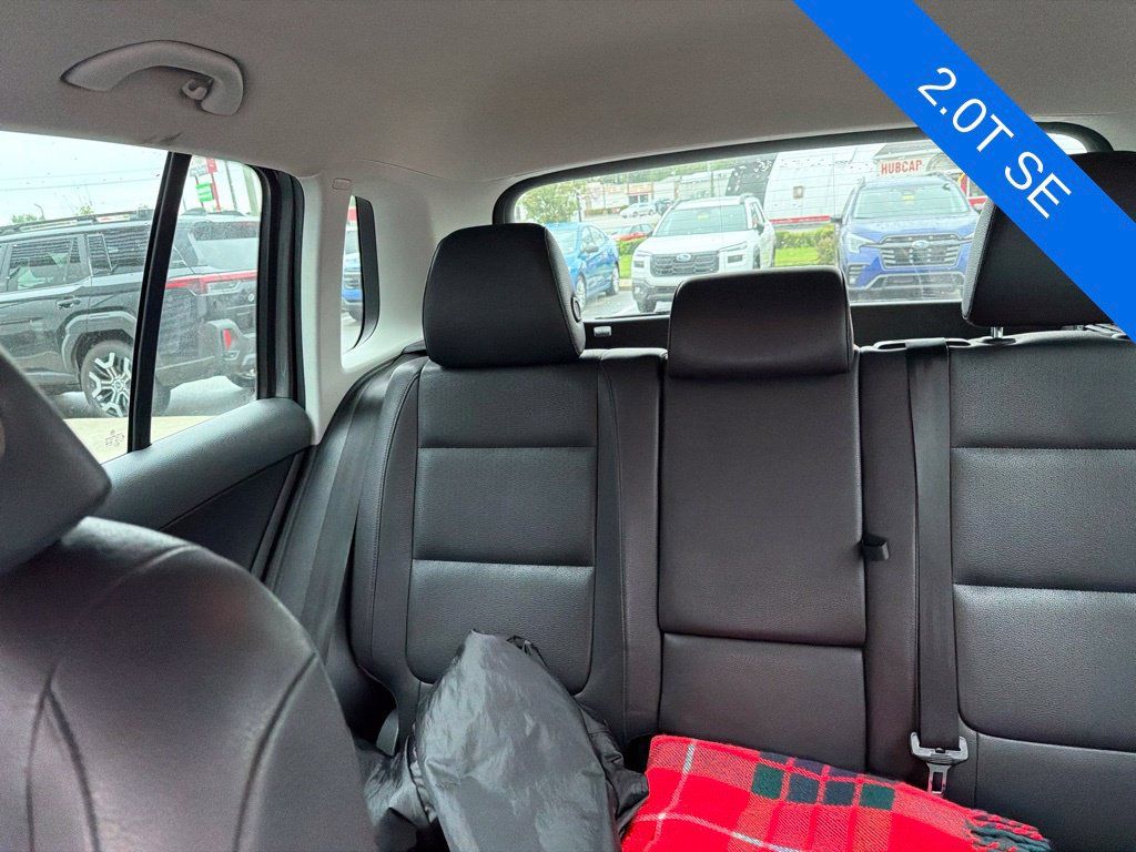 Used 2014 Volkswagen Tiguan SE AWD/4WD image 12