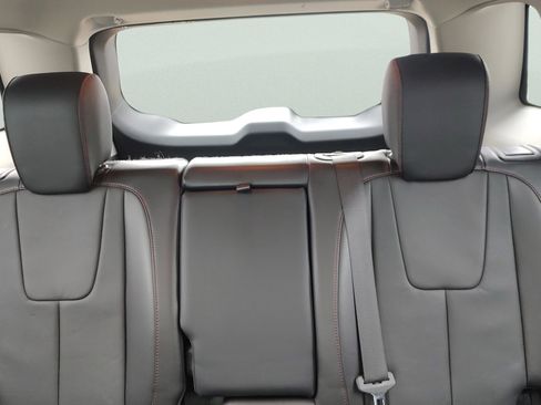 Used 2015 GMC Terrain SLT image 16