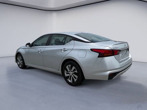 Used 2020 Nissan Altima 2.5 S FWD image 3