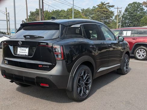 New 2025 Nissan Kicks SR w/ SR Premium Package image 6