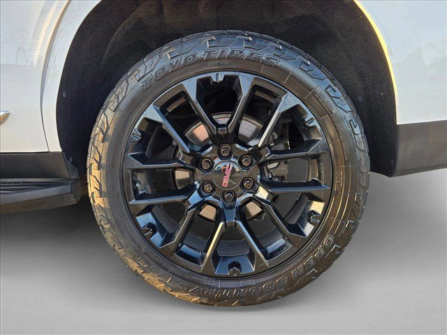 Used 2022 GMC Yukon SLT w/ SLT Premium Package AWD/4WD image 24
