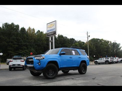 Used 2019 Toyota 4Runner TRD Pro image 2