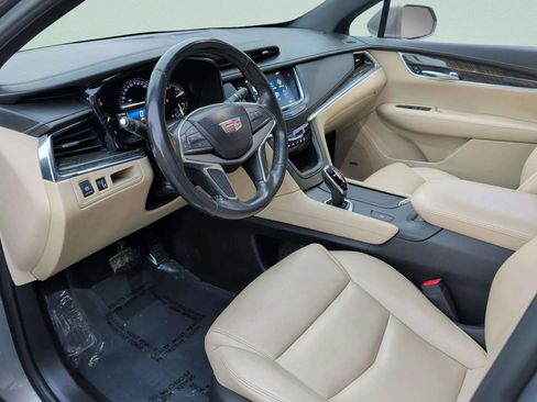 Used 2019 Cadillac XT5 Sport Utility 4D image 29