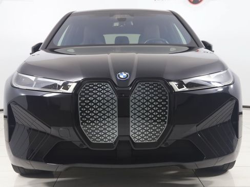 Used 2023 BMW iX xDrive50 w/ Premium Package AWD/4WD image 58