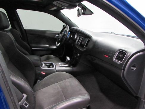 Used 2022 Dodge Charger Scat Pack w/ Plus Group RWD image 17