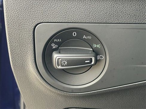 Used 2022 Volkswagen Tiguan SEL R-Line image 28