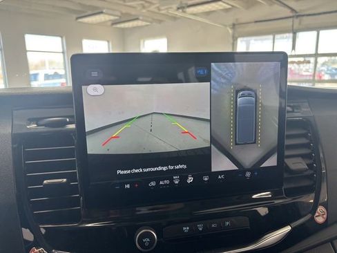 Used 2023 Ford Transit 350 XLT image 46