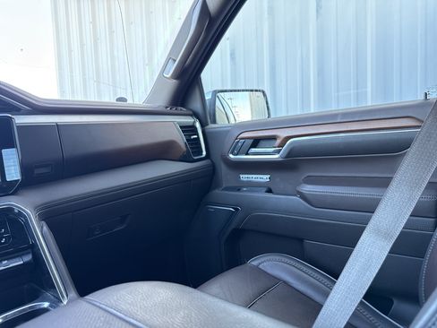 Used 2023 GMC Sierra 1500 Denali w/ Technology Package image 24