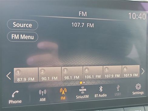 Used 2022 Nissan Rogue SV image 13