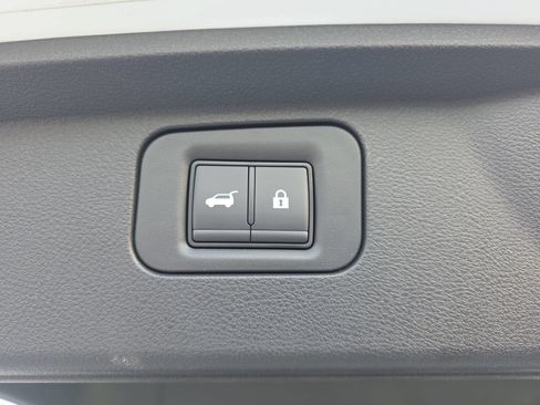 Used 2025 INFINITI QX80 Sensory AWD/4WD image 13