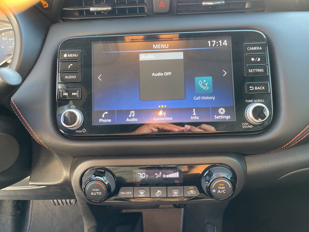 Used 2021 Nissan Kicks SR FWD image 12