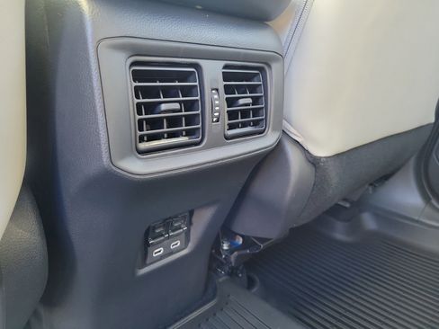 Used 2025 Toyota RAV4 Limited image 15