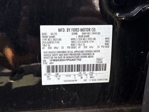 Used 2023 Ford Explorer XLT w/ Equipment Group 202A AWD/4WD image 23