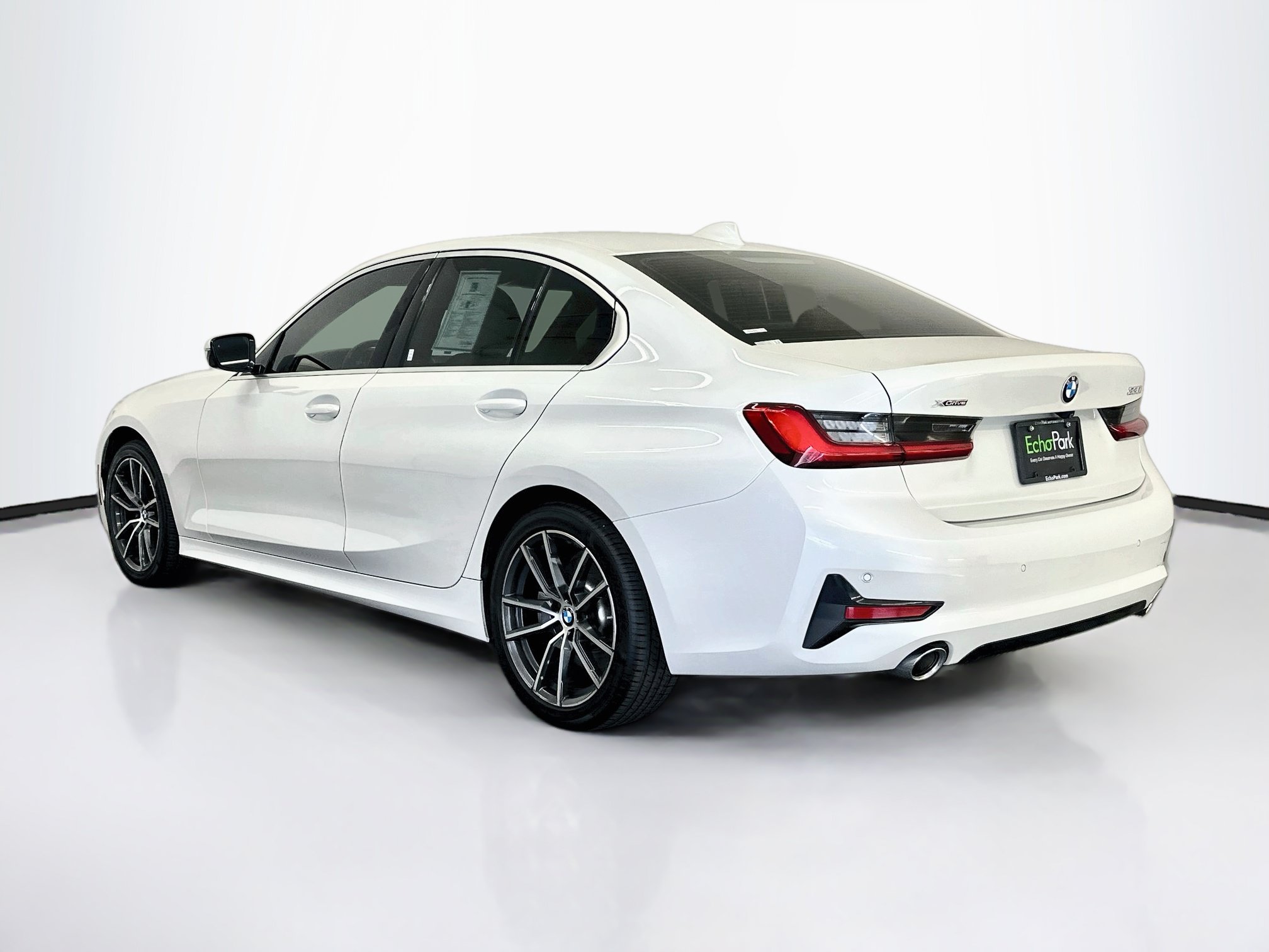 Used 2020 BMW 330i xDrive Sedan w/ Premium Package AWD/4WD image 5