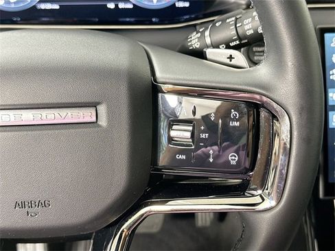 Used 2025 Land Rover Range Rover Evoque S image 23