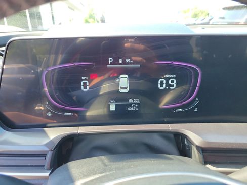 Used 2023 Kia Telluride LX FWD image 24